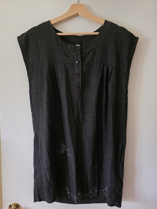 Smoking Lily Dresses & Skirts - Black Sleeveless Tunic